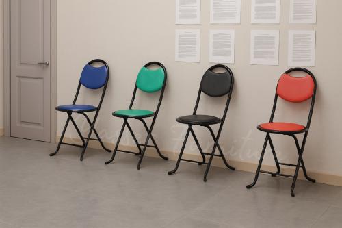 مجموعة 6 كراسي عملية خفيفة قابلة للطيء بعدة ألوان.