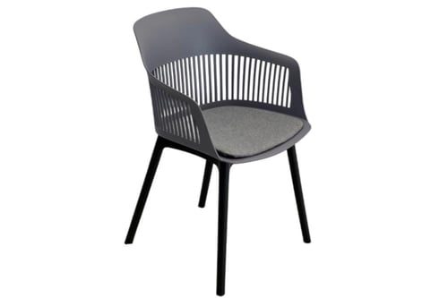 كرسي فايبر بفتحات جمالية بعدة ألوان.