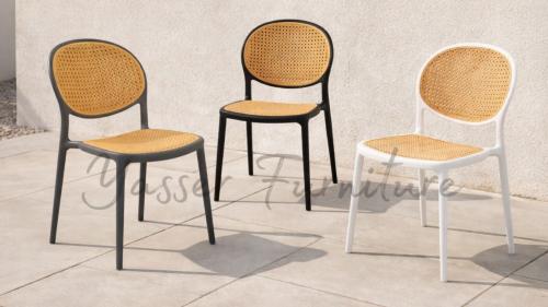 كرسي فايبر ظهر بيضاوي بعدة ألوان.