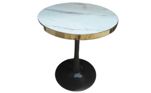 طاولة متعددة الاستخدام وبعدة مقاسات وألوان.