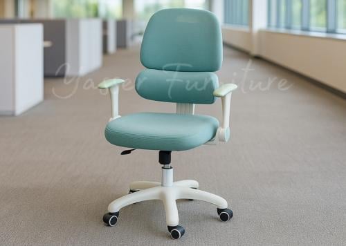 كرسي مكتبي دوار بظهر فايبر بعدة ألوان.