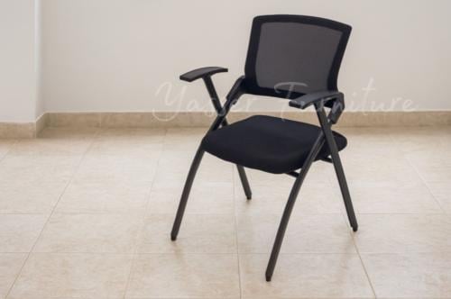 كرسي مكتبي حديد مقعد قماش قابل لطيء.
