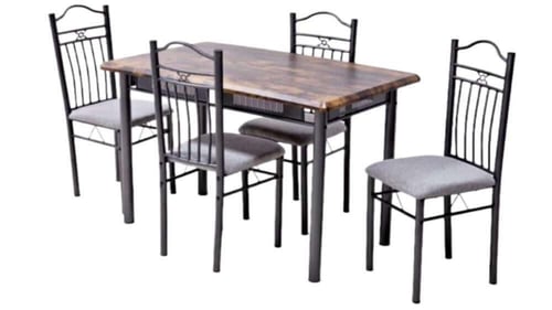 طاولة طعام خشب + 4 كراسي.