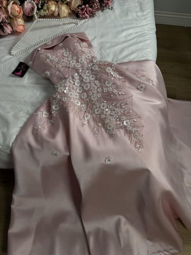 فستان خامة ميكادو واقف راقي مع كلفه ترتر