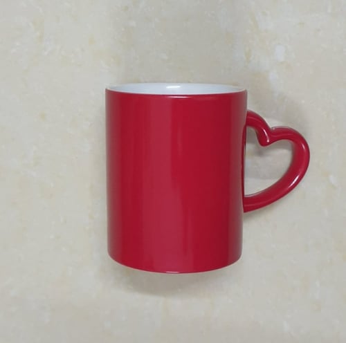 كوب سحري - بمسكة على شكل قلب