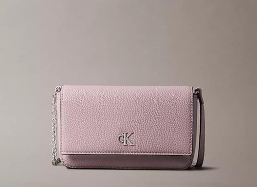 كروس من كالفين كلاين