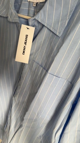 قميص من دكني مقلم