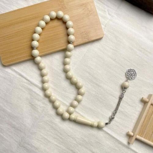 سبحة لون أوف وايت