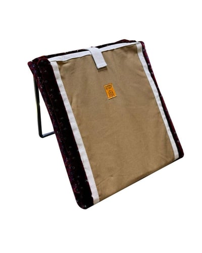 كرسي ريشة كبير نقش أفغاني عنابي