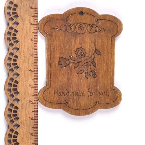 بكرات خشبية لخيوط تطريز