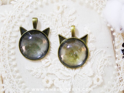 قلائد برونزية شكل قطة