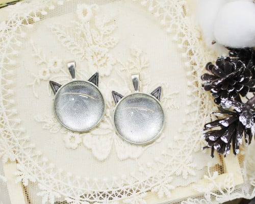 قلائد فضية شكل قطة