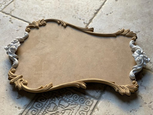 صينية او فريم بزخارف أنيقة