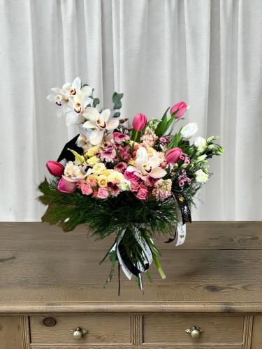 Dutch flower bouquet graduation 2026