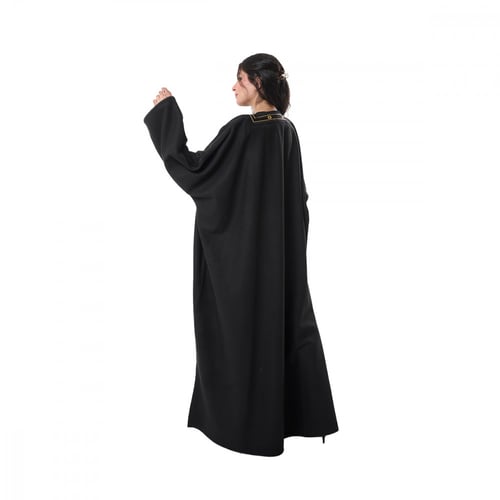 عباية بشت ملكي لون اسود