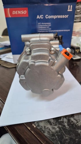 #10297J كمبروسر مكيف تويوتا هايبيرد راف 4 هايلاندر...