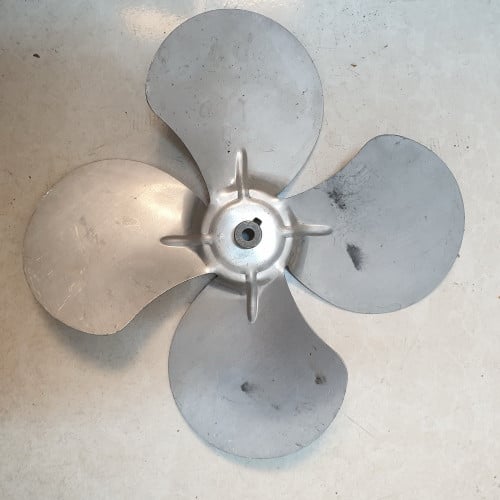 #03999A ريشة مروحة المنيوم / FAN BLADE 300mm DIA 4...