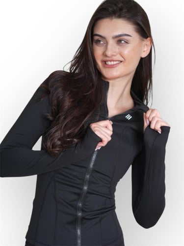 جاكيت اكمام طويلة باللون الاسود