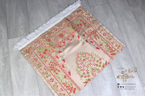 سجادة صلاة تركي فاخرة بعلبة 65x110 سم