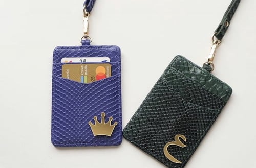 حامل بطاقة ID