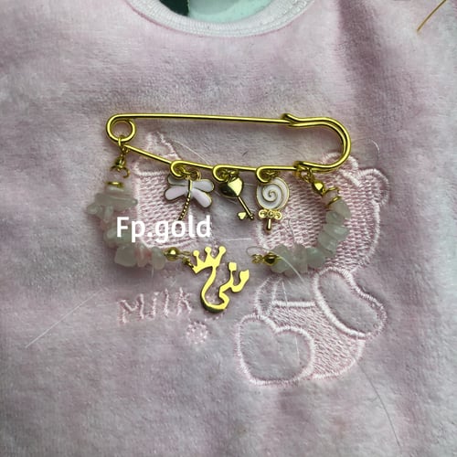 بروش مطلي ذهب يمكن تغيير الفصوص مرفق صوره للفصوص