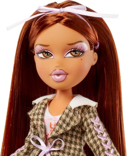 Bratz Stylin' Doll - Yasmin