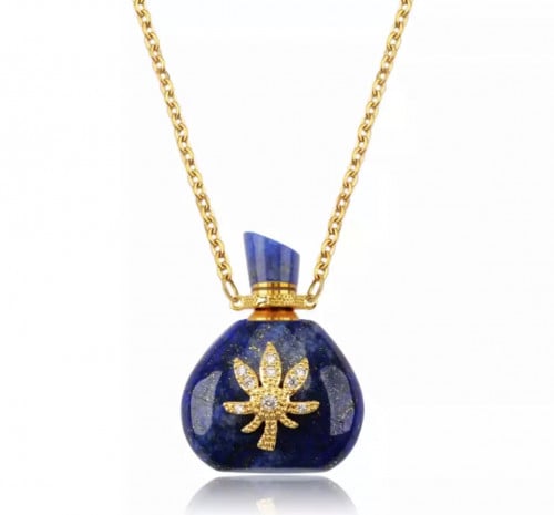 عقد التولة حجر الابيز الكريم