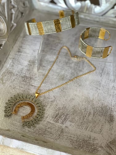 عقد اندلسية