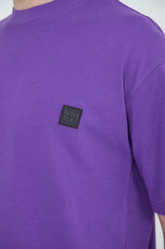 تيشيرت بتطريز N9NETY موف