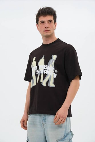 تيشيرت صيفي أسود بطبعة من الأمام وكتابة NO AISE NO...