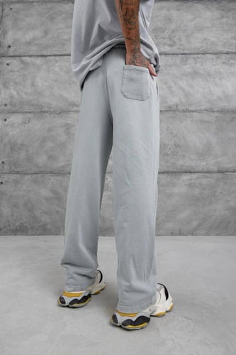 بنطال قطني واسع بلون الرصاصي وخصر مطاطي