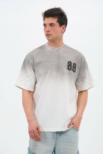 تيشيرت مموه أبيض بطباعة 88 من الأمام والخلف