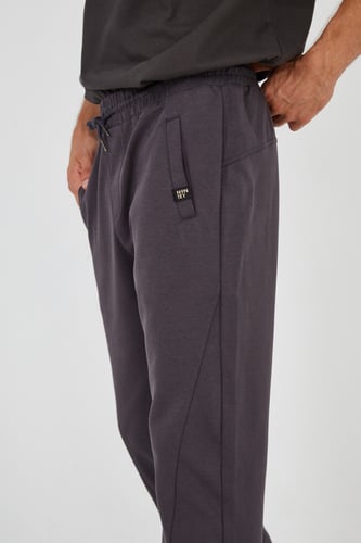 بنطال فيراني واسع بقصة مستقيمة