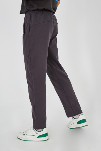 بنطال فيراني واسع بقصة مستقيمة