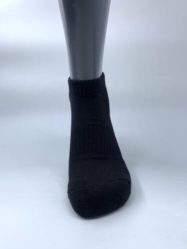 جورب قطن أسود قصير ناينتي