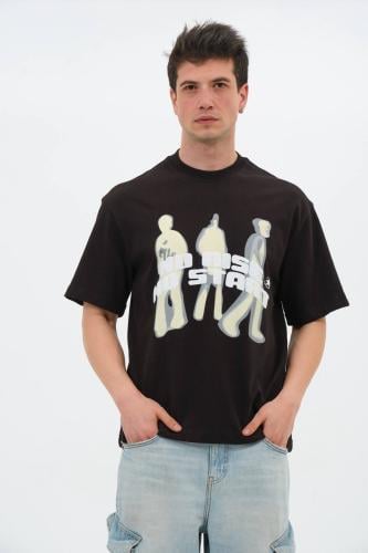 تيشيرت صيفي أسود بطبعة من الأمام وكتابة NO AISE NO...