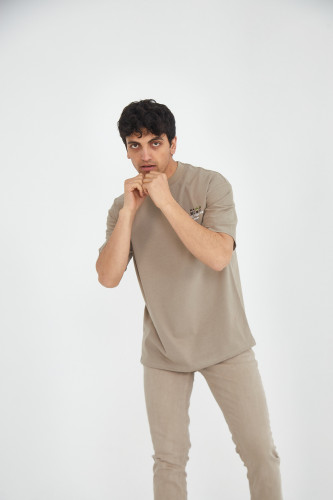 تيشيرت بطباعة PIXEL PAINTING ANHAL بيج