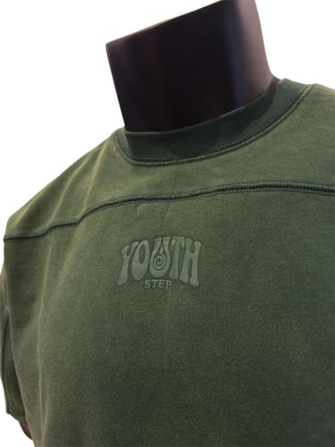 تيشيرت (كروب) أوفر سايز قطني بشعار YOUTH في المنتص...