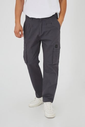 بنطال فيراني غامق كارجو مزين بيجيوب من الجنب