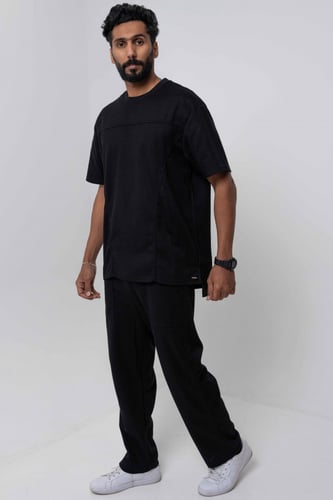 طقم اوفر سايز أسود