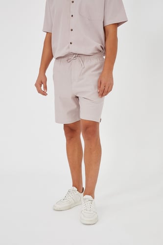 شورت بيجي رملي من الكتان بخصر مزود بحبال