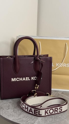 شنطة مايكل كورس