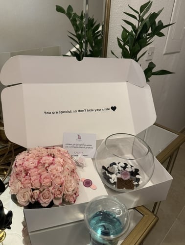 بوكس السمك مع الورد