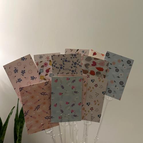 كرت برسمة عشوائية