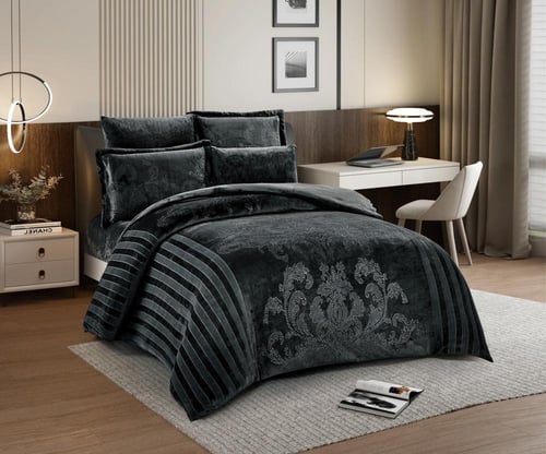 طقم لحاف شتوي فانيلا مخمل ٦ قطع مقاس مزدوج – أسود
