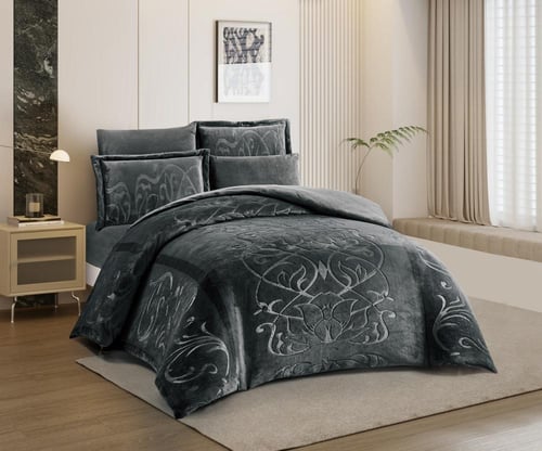طقم لحاف شتوي فانيلا مخمل ٦ قطع مقاس مزدوج – أسود