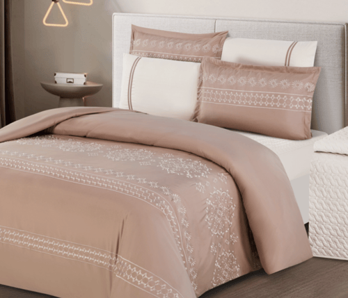 طقم لحاف شامل للمواسم مع تطريز سادة مزدوج مكون ٦ ق...