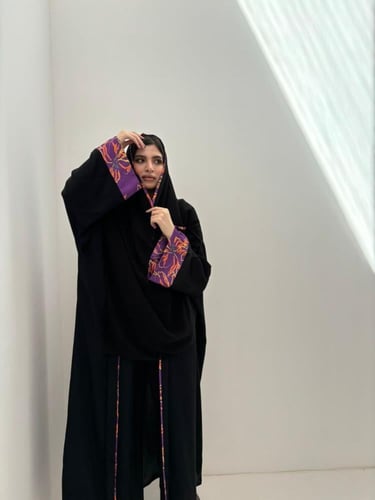 عباية قصة بشت وممكن تتغير القصة لكلوش