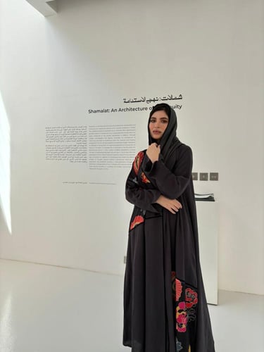 عباية قصة كلوش نوع القماش كريب لون العبايه رمادي غ...