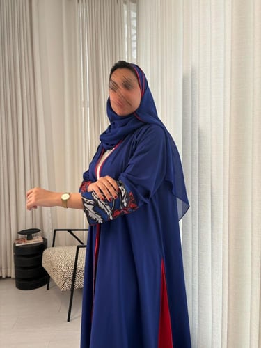 عباية كلوش كريب فخمة للسهرات
